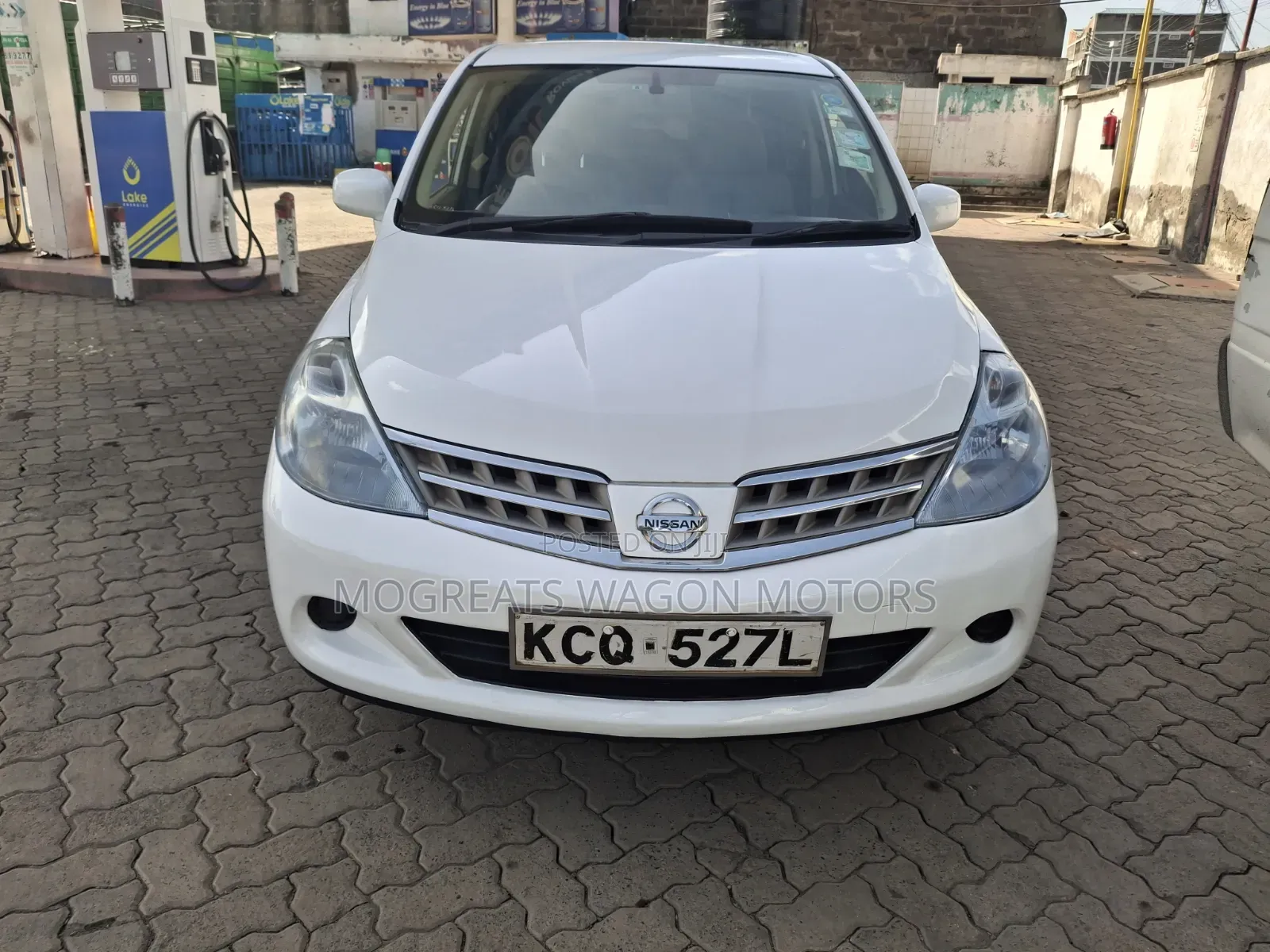 Nissan Tiida 2012 White