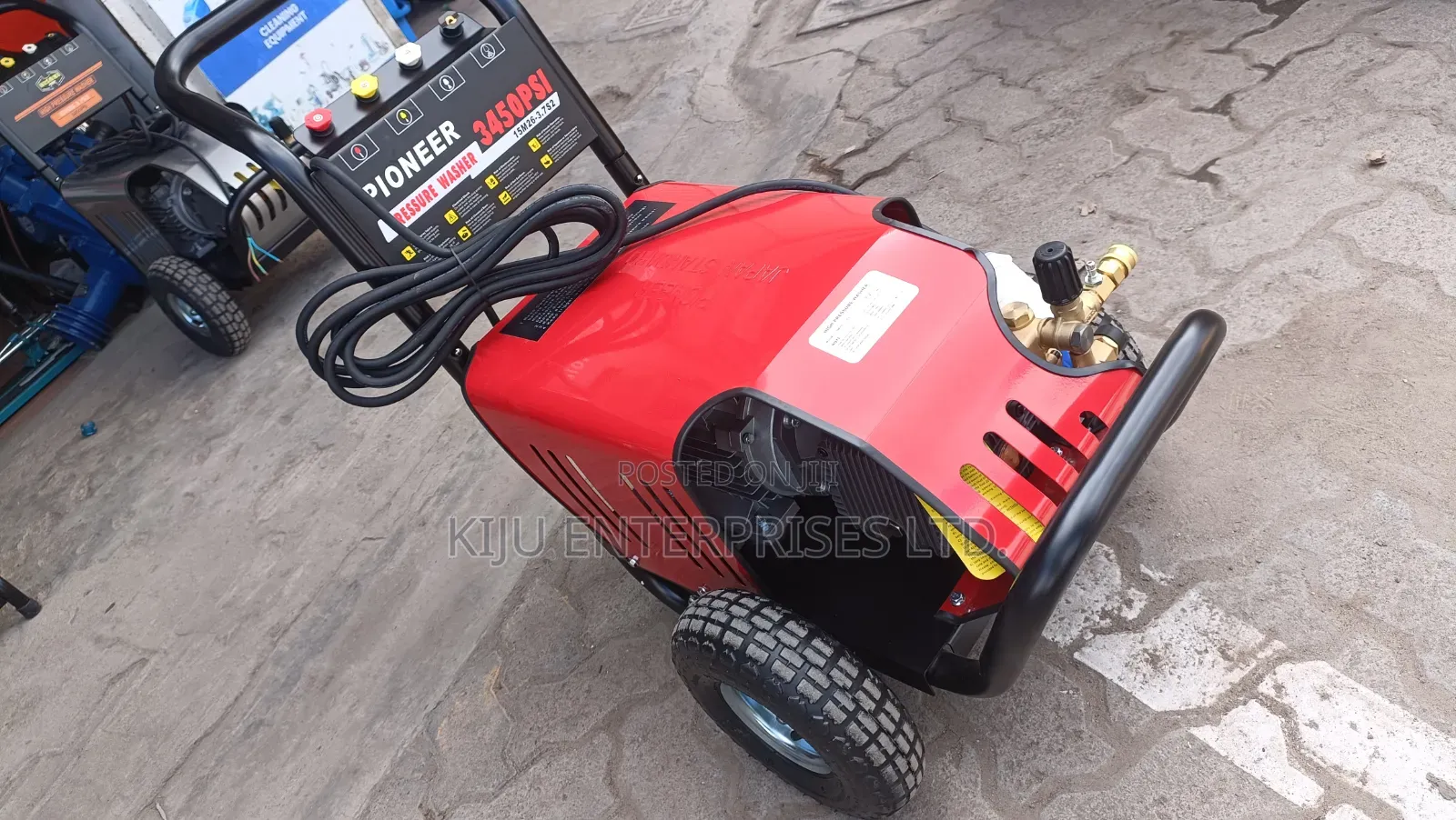 Pioneer 3450psi Carwash Machine