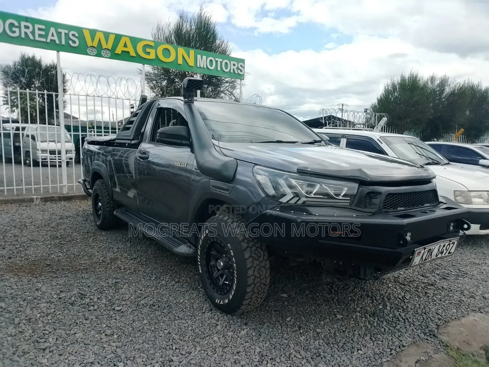 Toyota Hilux 2015 Gray