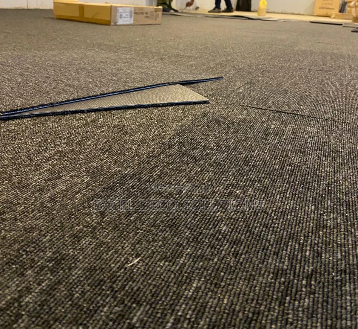 Commercial Carpet Tiles – Modern Flooring for Offices