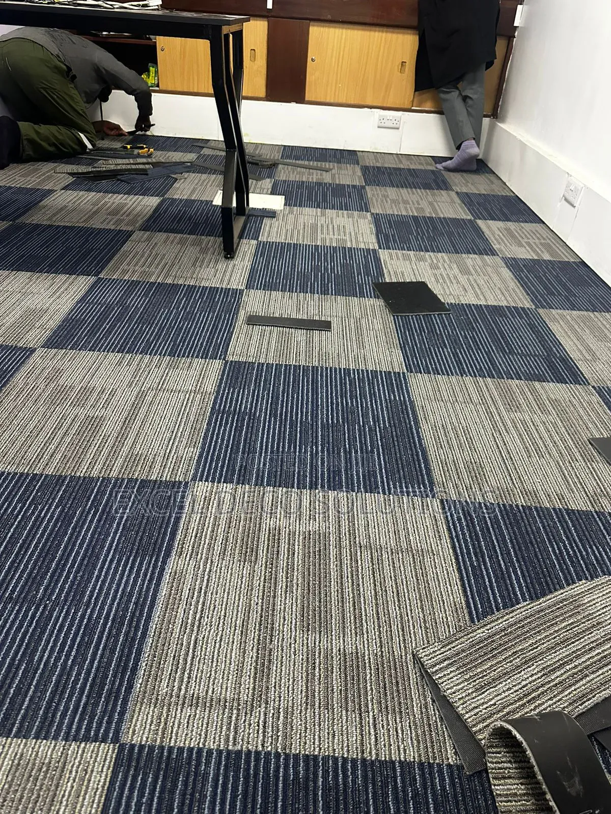 Commercial Carpet Tiles – Heavy Duty Office Flooring