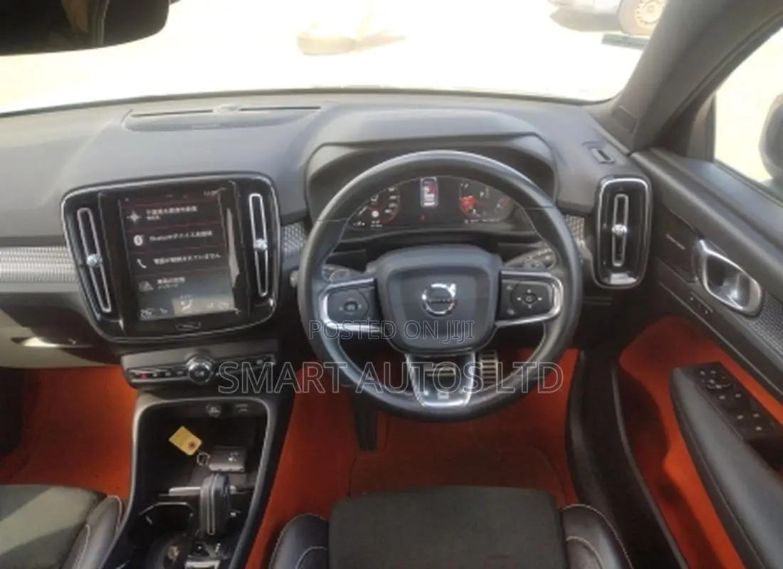 Volvo XC40 T5 Petrol AWD 2019 Pearl