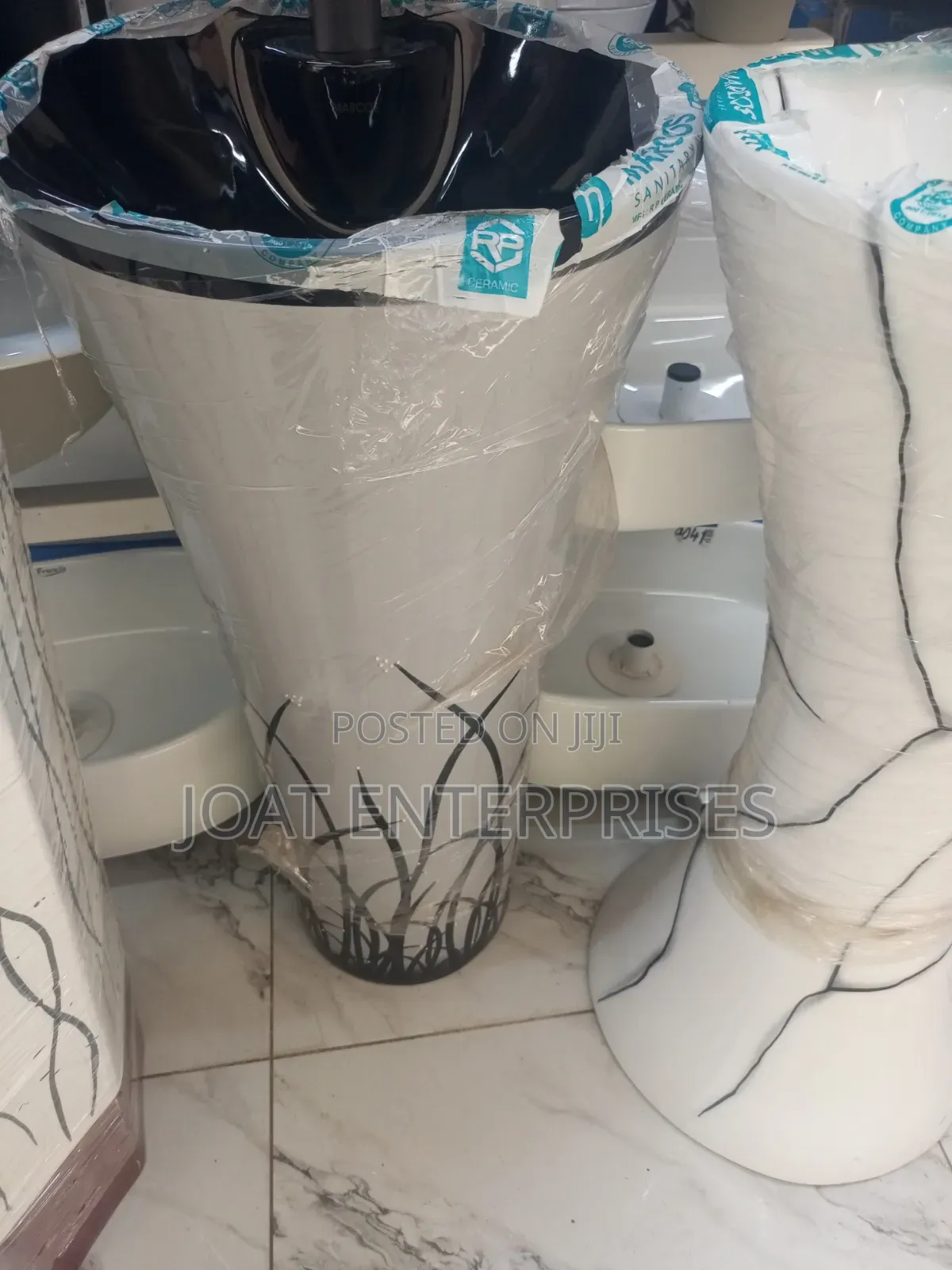 Black Coloured Hand Wash Basin Ceramic