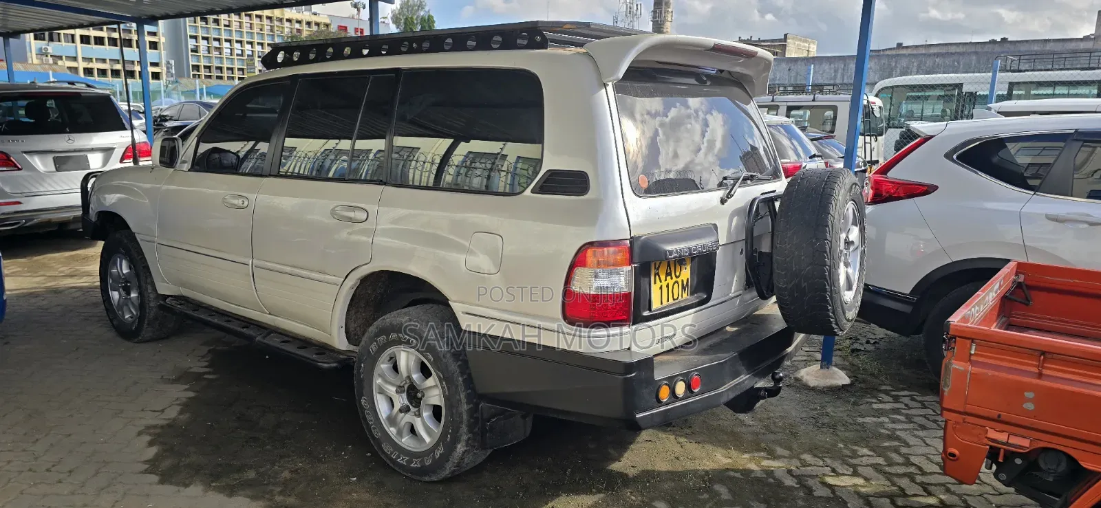 Toyota Land Cruiser 2003 White