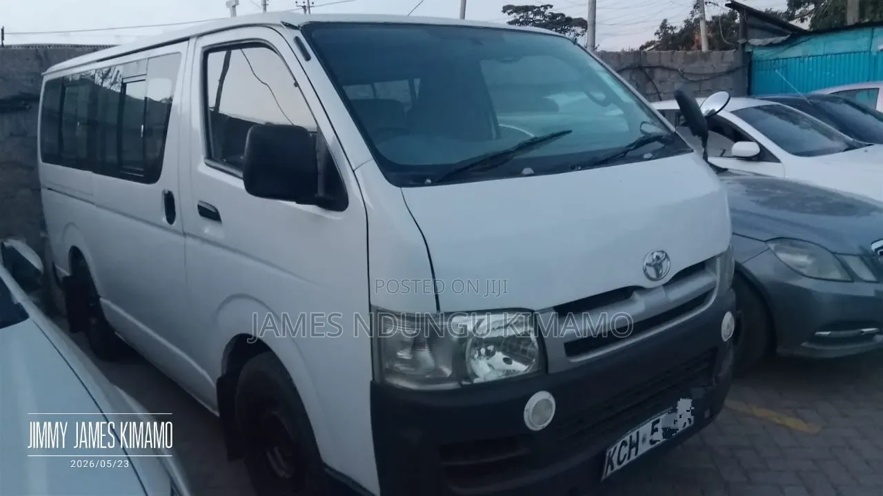 Toyota HiAce 2009 White