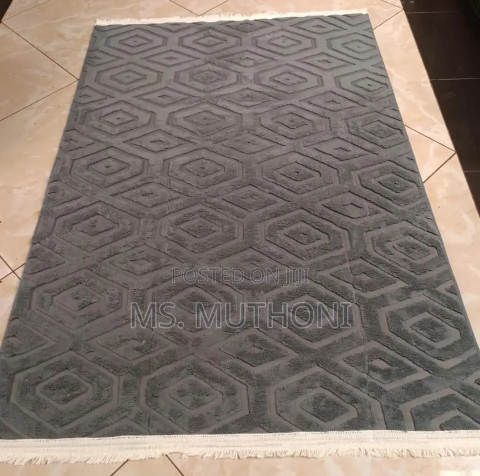 Quality Handmade Wool and Art Silk Area Rugs (5*8)