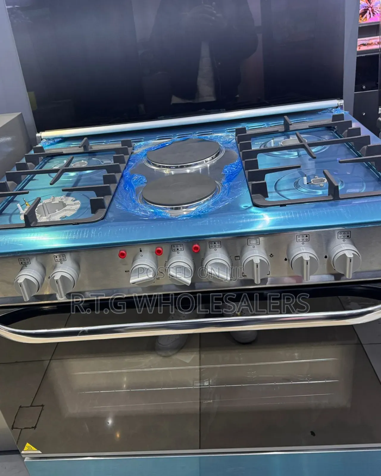 Hisense 60×90 4+2 Standing Cooker – Electric Oven + Wok Burner