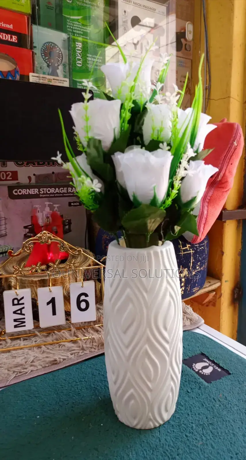 **Rose Bunch | **Textured Vase** 600
Full Set
