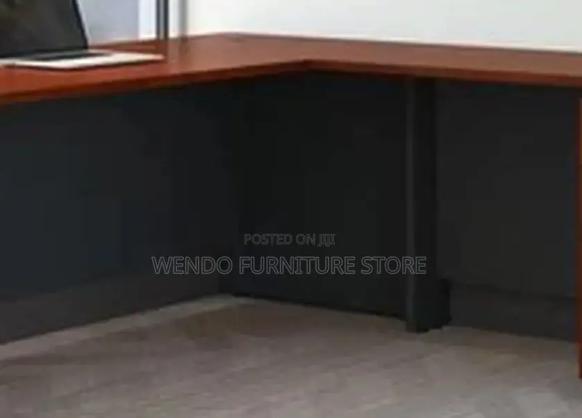 Office Desks; 1.2 Meters Executive Curved Accurate Office Desks