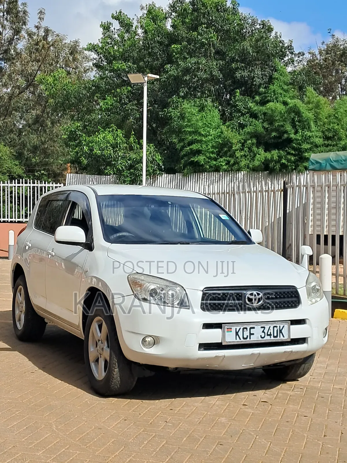 Toyota RAV4 2.4 2008 White
