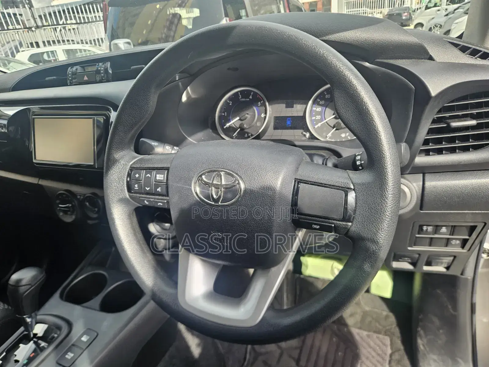 Toyota Hilux 2019 Silver