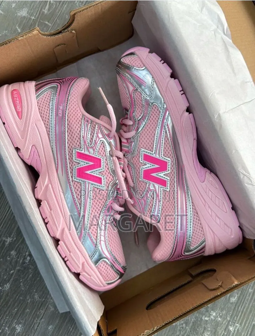 New Balance 740