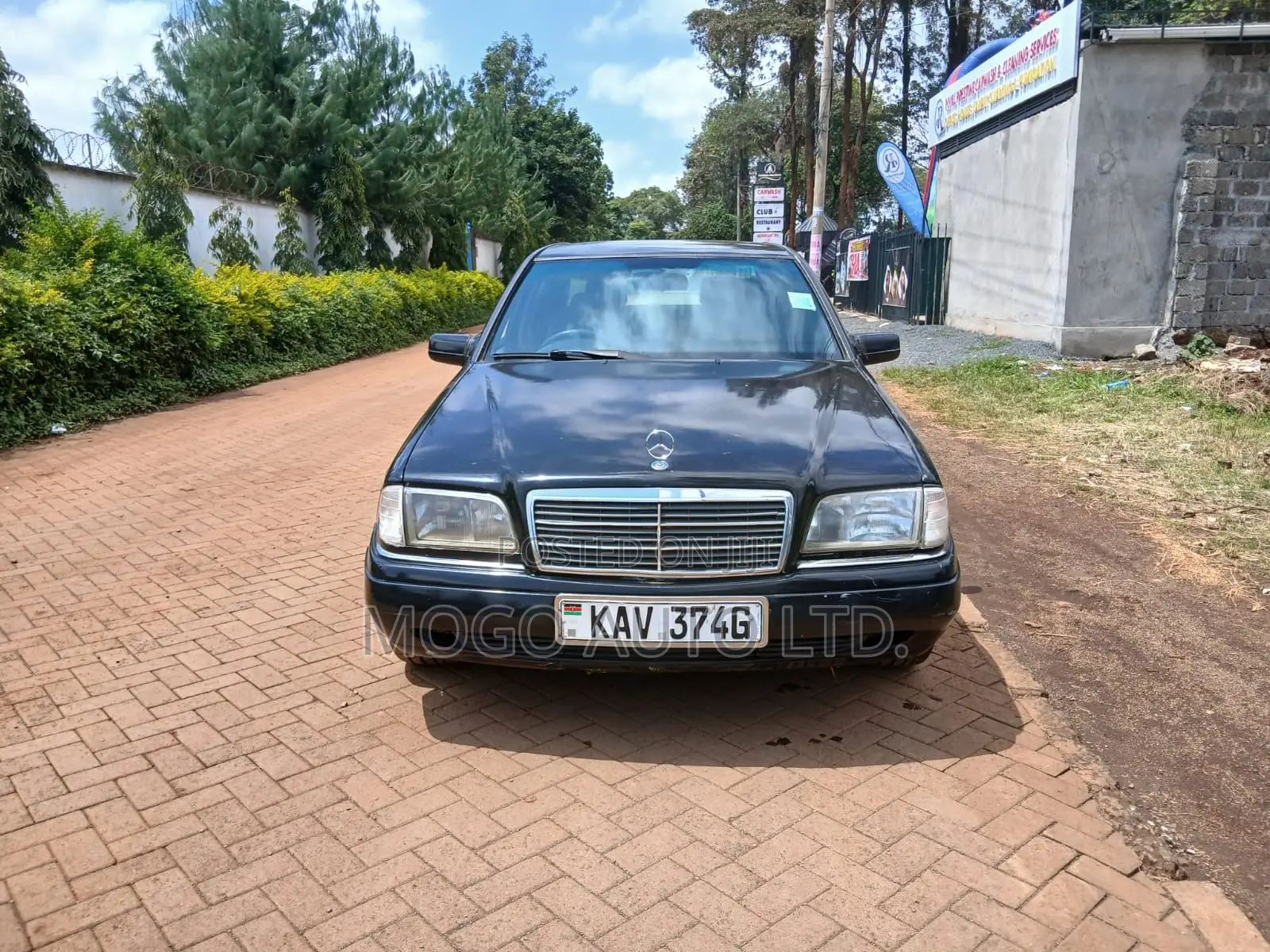 Mercedes-Benz C200 2000 Black
