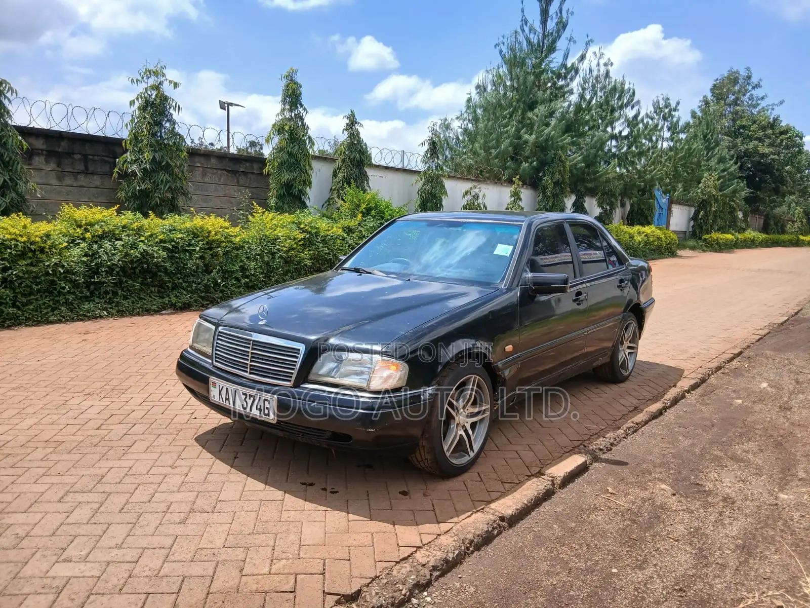 Mercedes-Benz C200 2000 Black