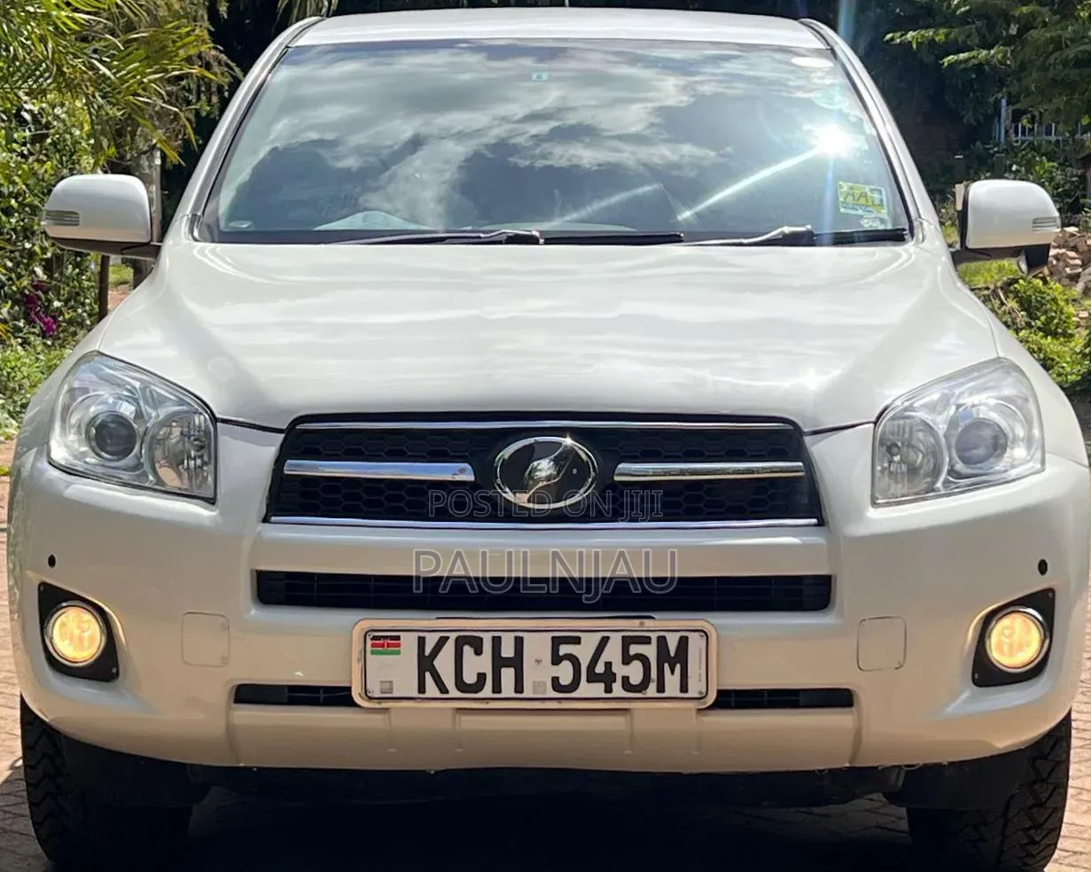 Toyota Vanguard 2009 White