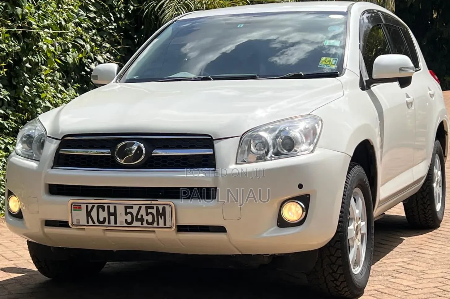 Toyota Vanguard 2009 White