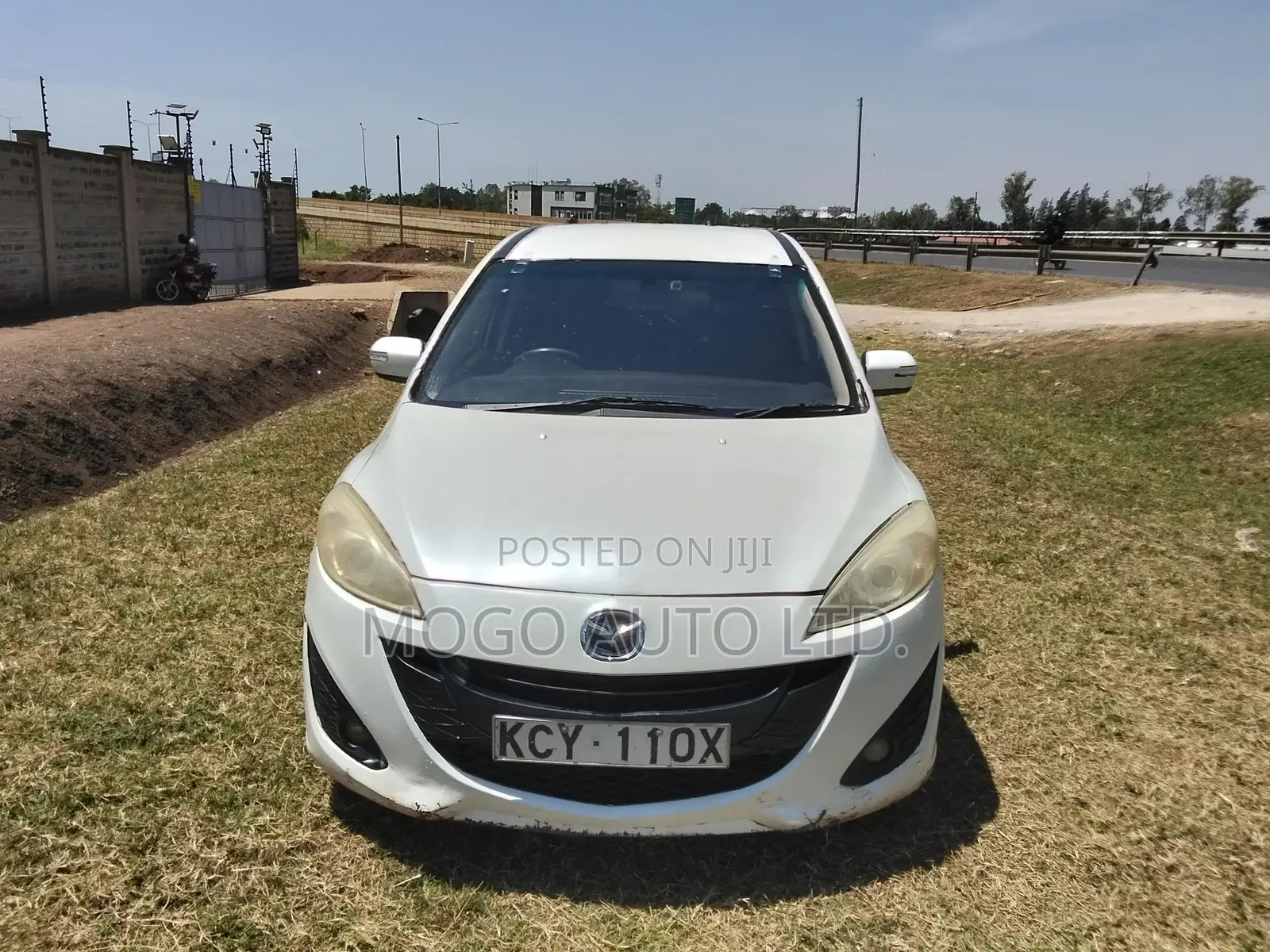 Mazda Premacy 2013 White