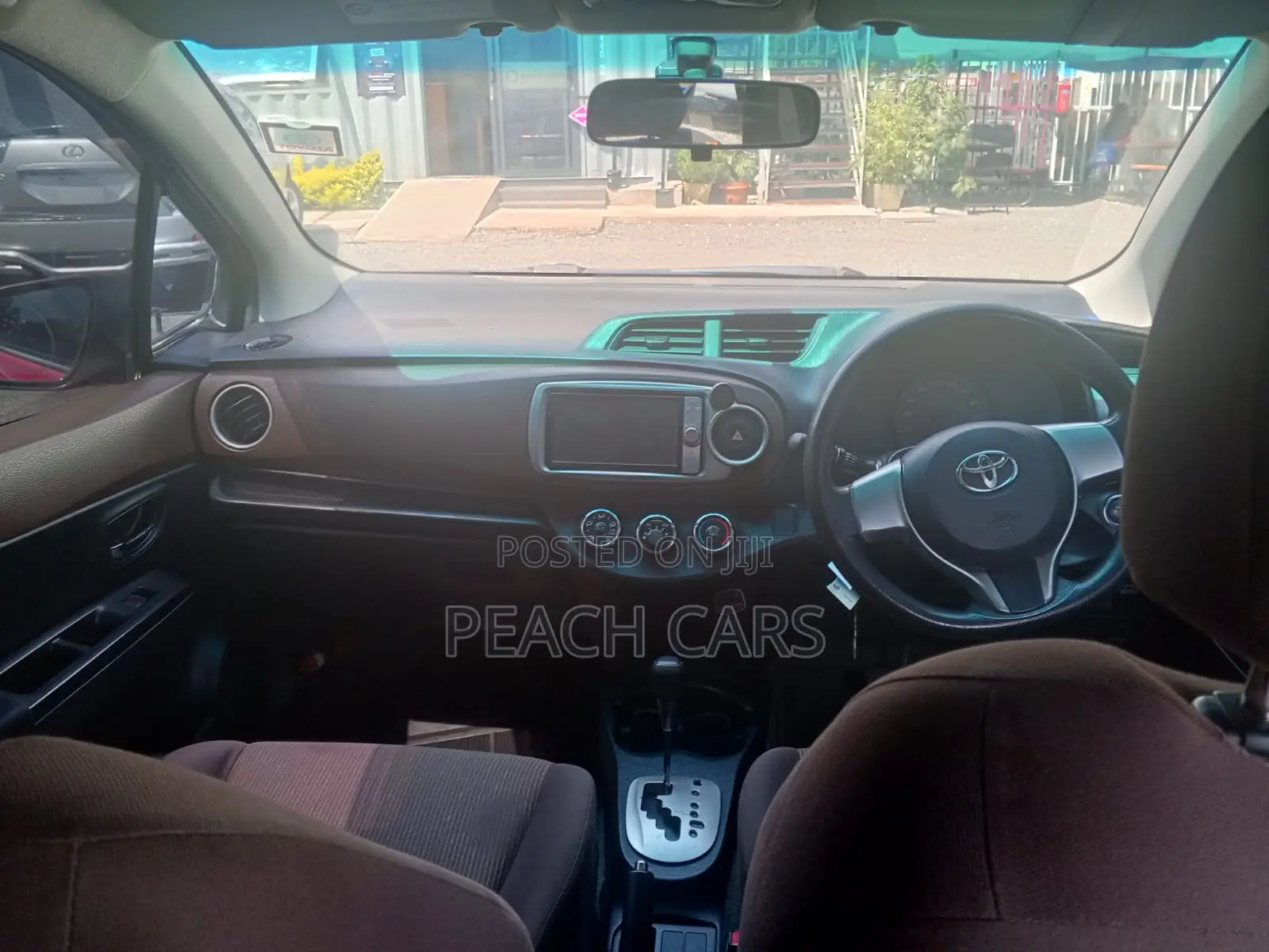 Toyota Vitz 2011 Pink