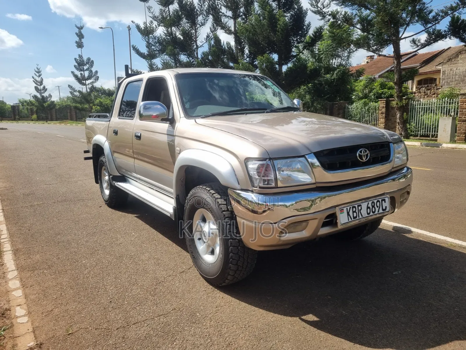 Toyota Hilux 2.5 Cab 2005 Gold