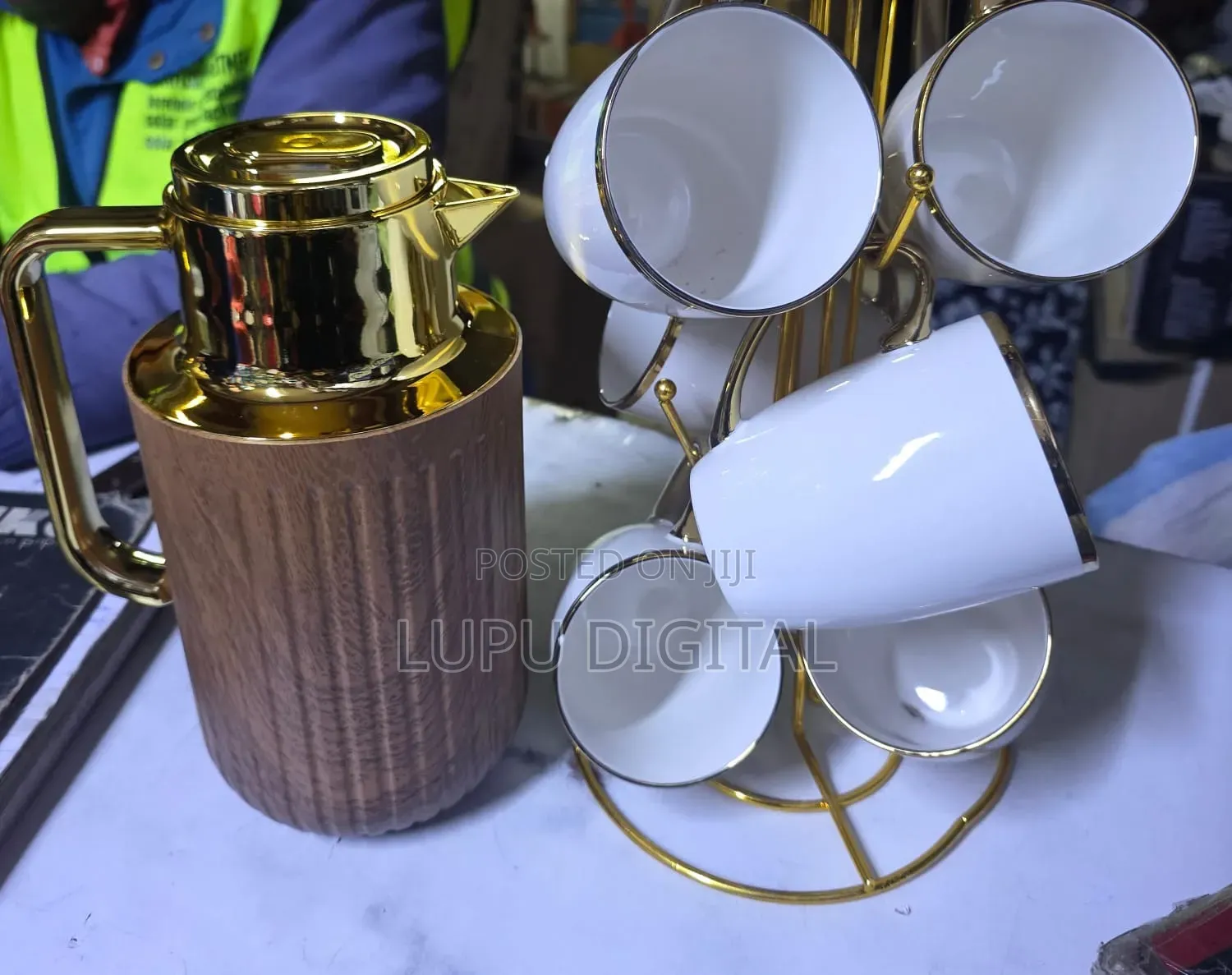 Tea Set 1 LTR Flask White Marble or Wooden 6 PCS Mugs
