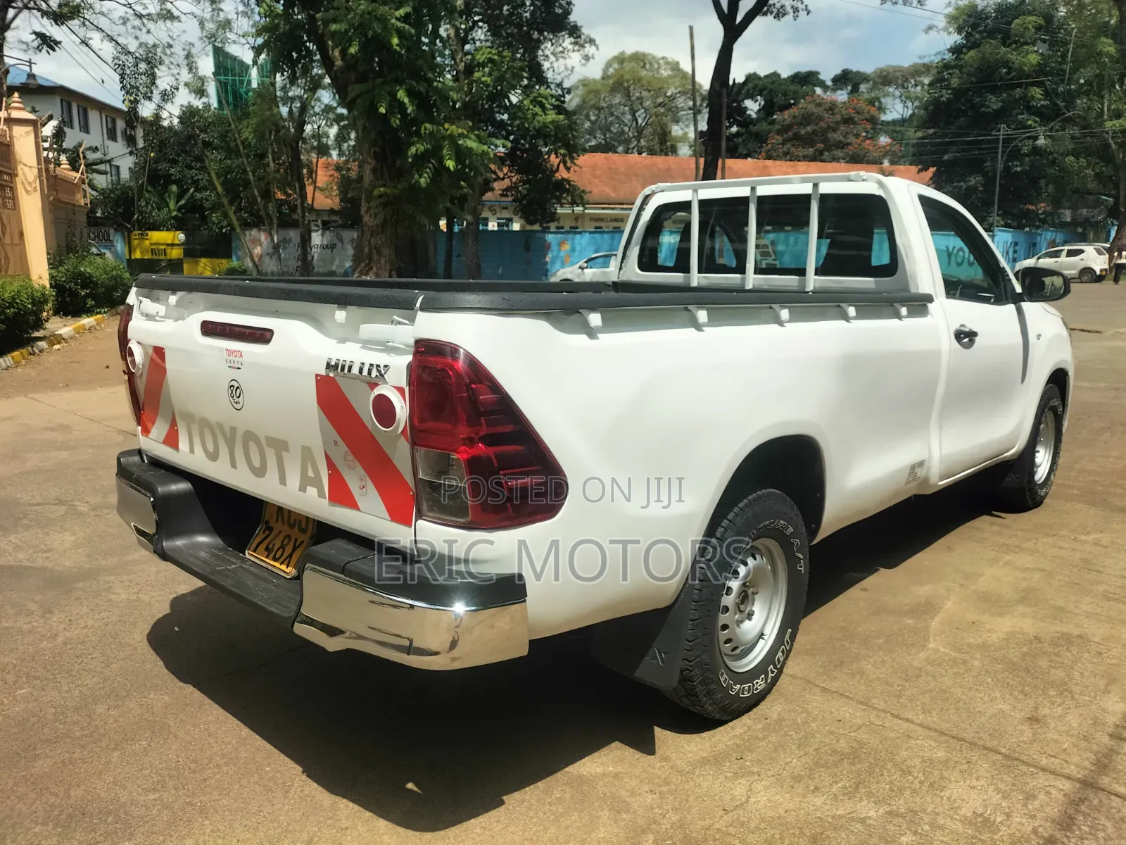 Toyota Hilux 2016 White