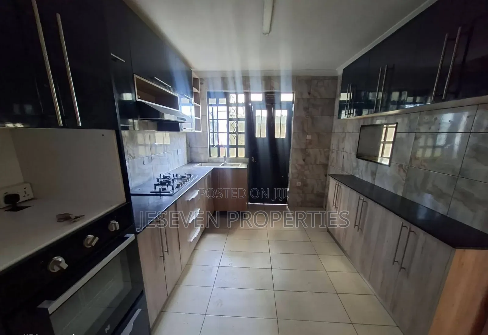 5bdrm Mansion in Syokimau, Gateway Mall Area for rent