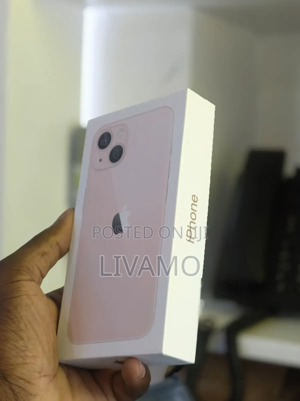 New Apple iPhone 13 128 GB Pink