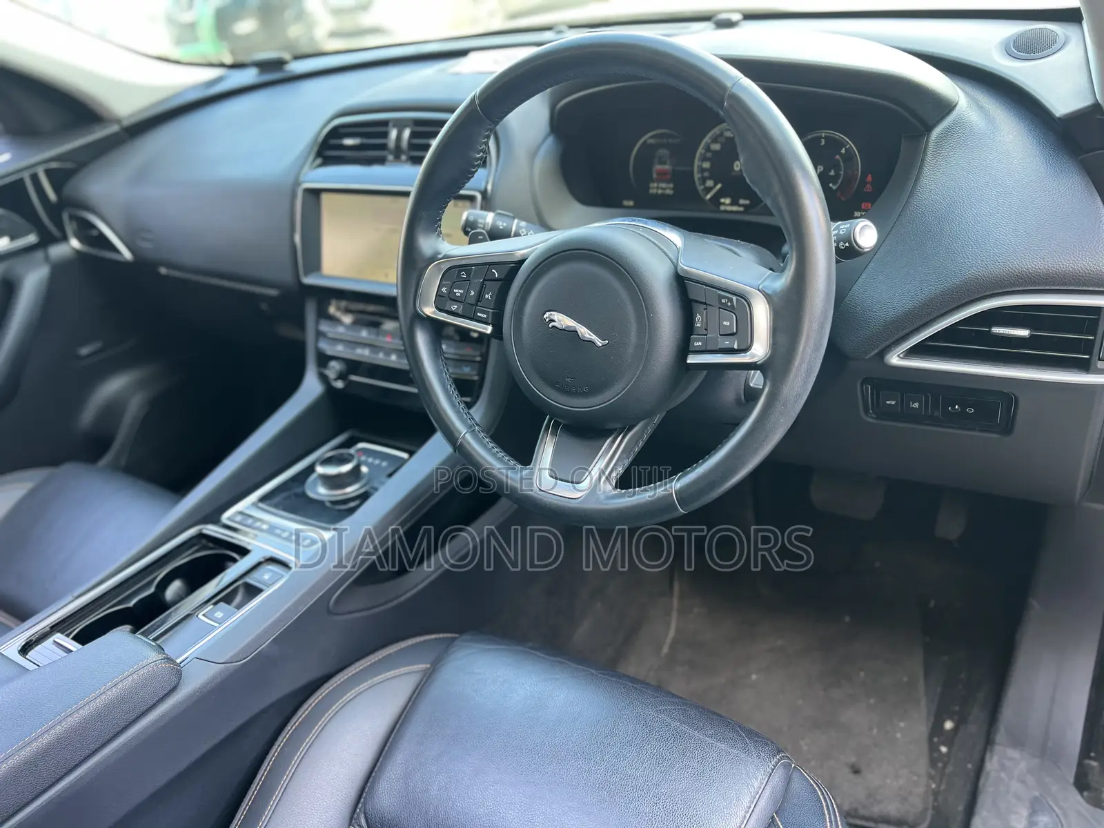 Jaguar F-Pace 20d Premium AWD 2018 White
