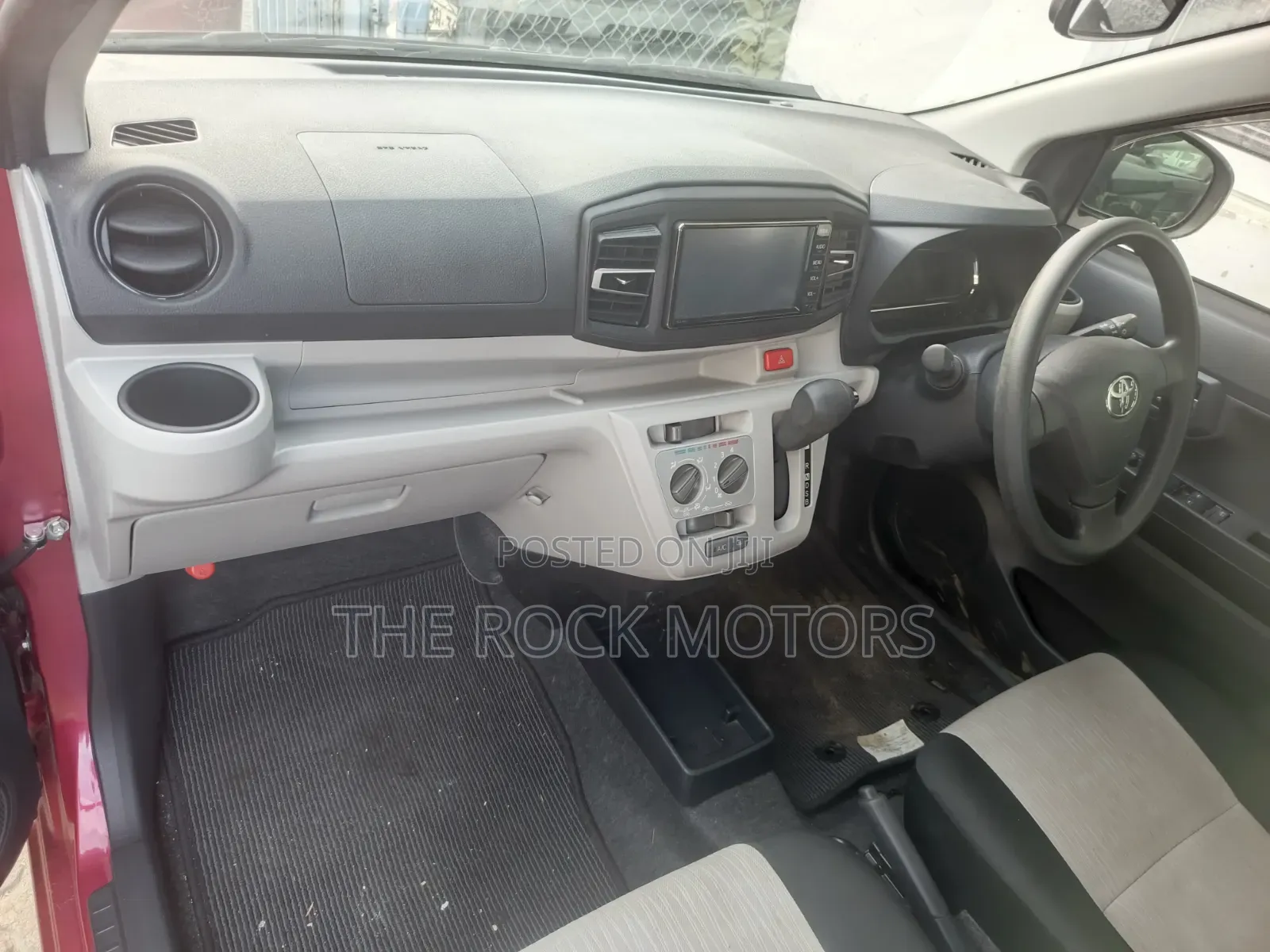 Toyota Pixis 2020 Red