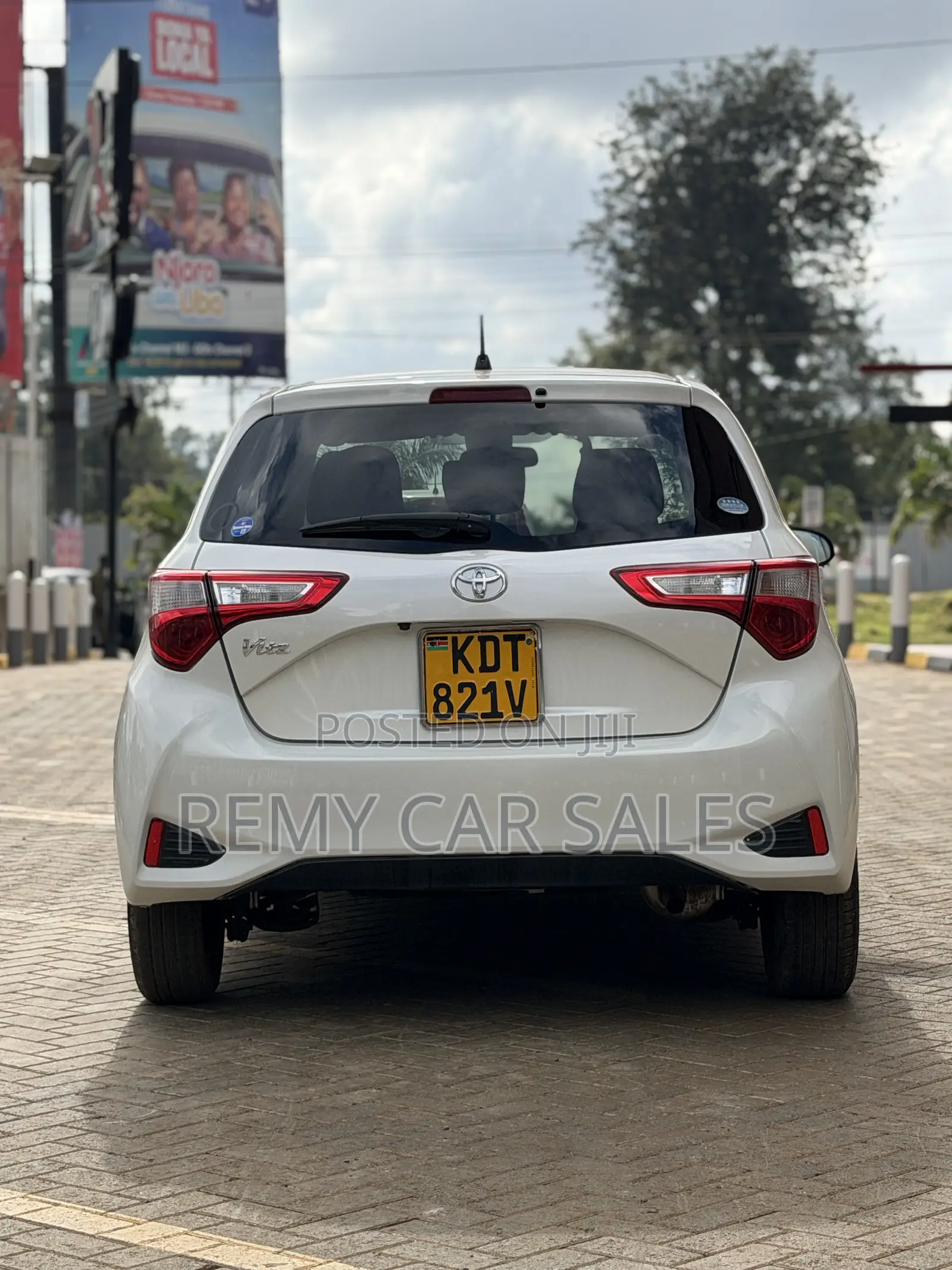 Toyota Vitz 2019 White