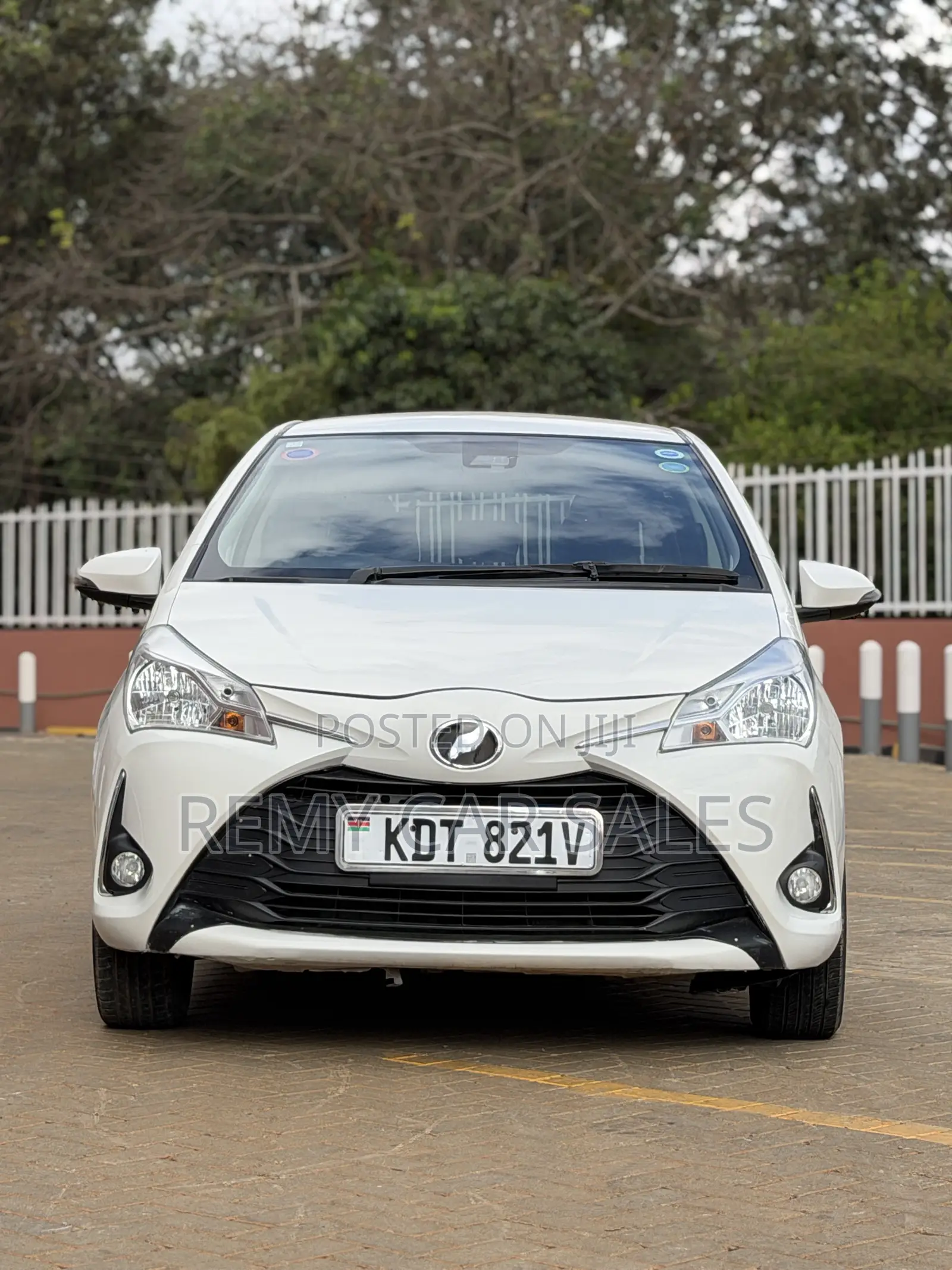 Toyota Vitz 2019 White