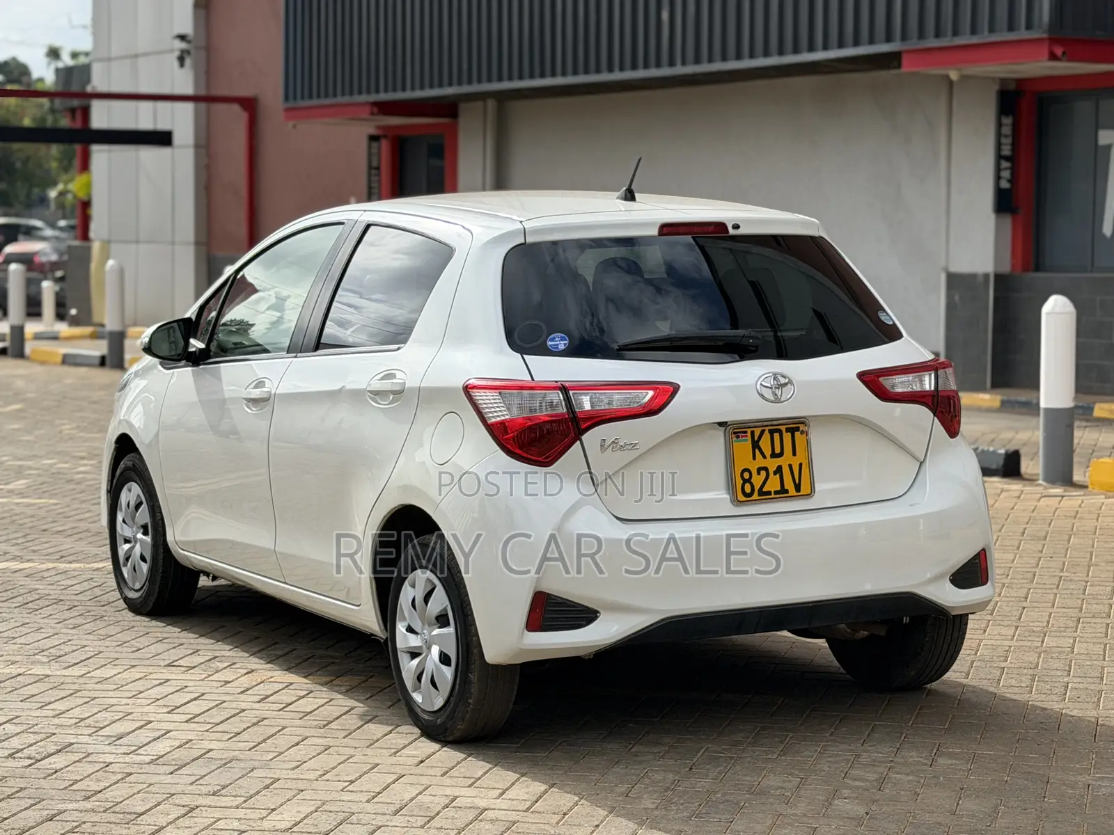 Toyota Vitz 2019 White