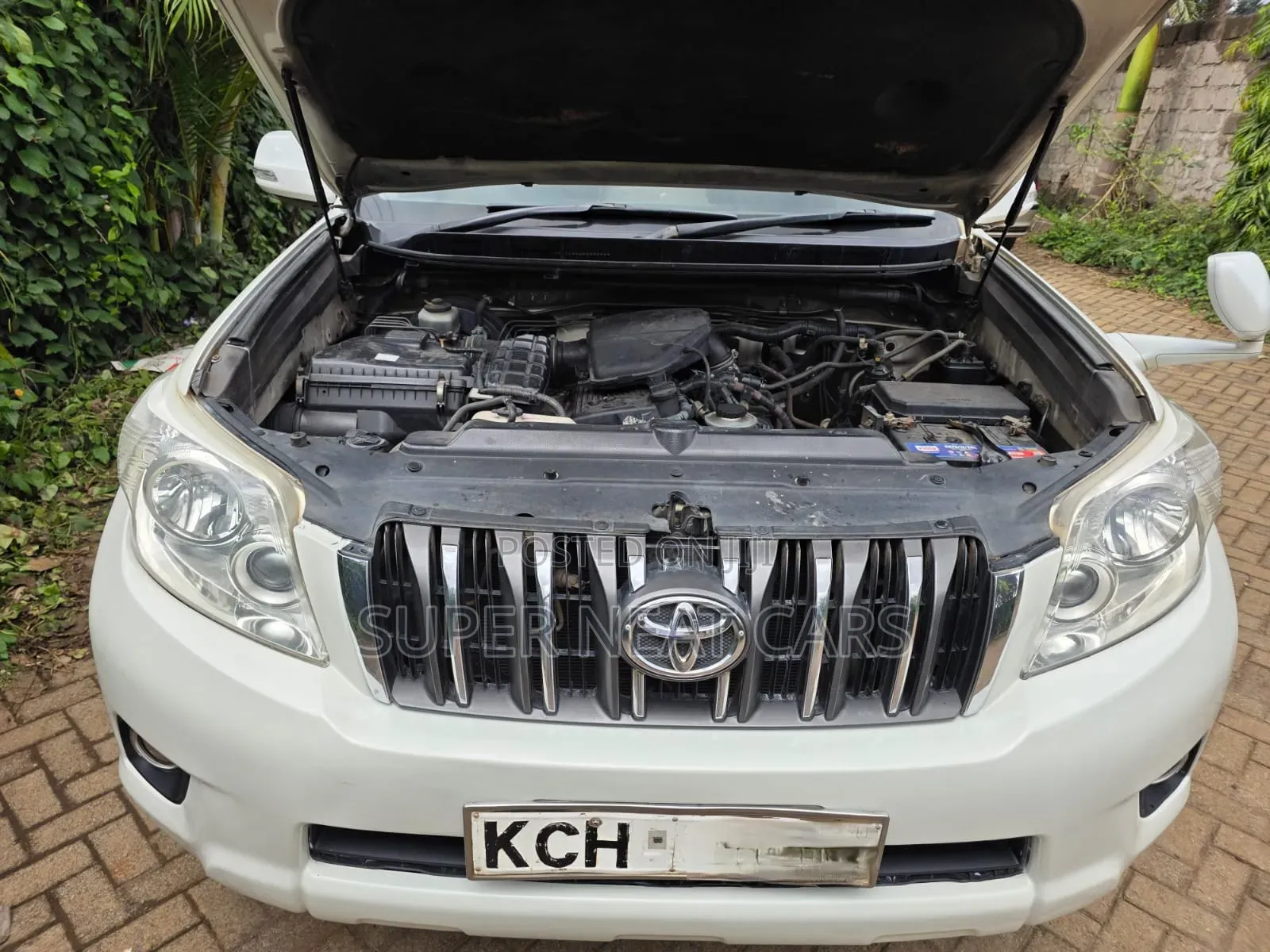 Toyota Land Cruiser Prado 2.7 i 2010 White
