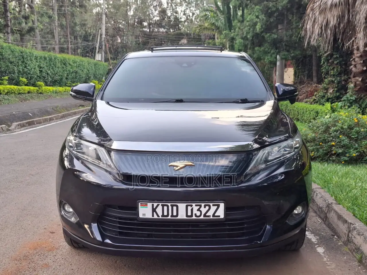 Toyota Harrier 2.0 4WD 2015 Black
