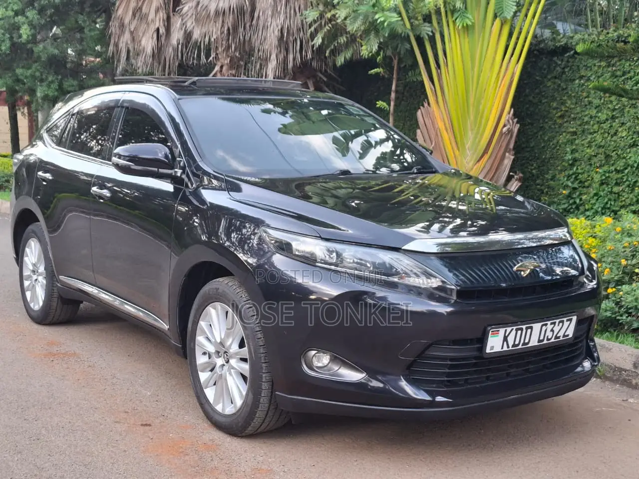 Toyota Harrier 2.0 4WD 2015 Black