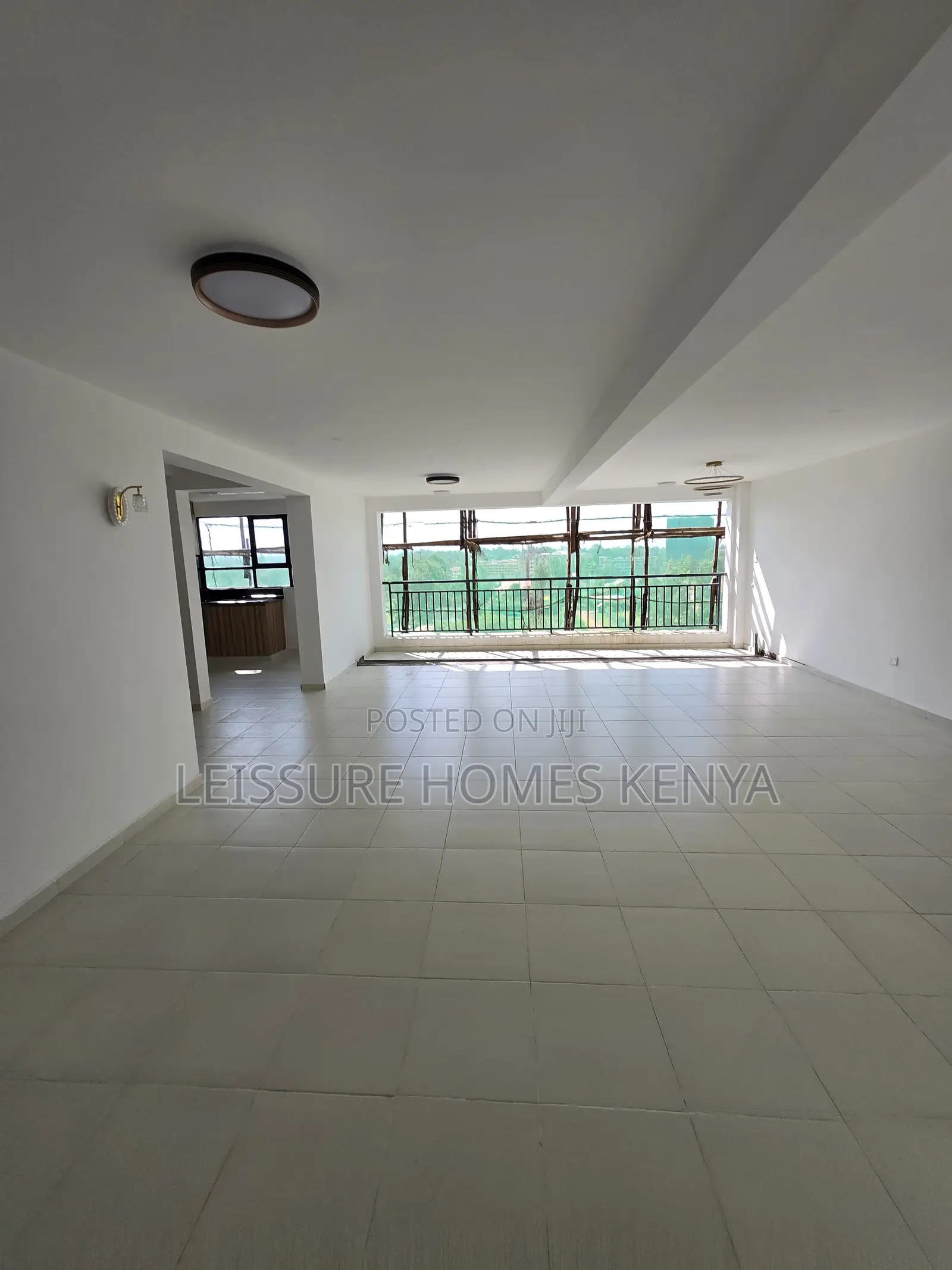 4bdrm Duplex in Thome for sale