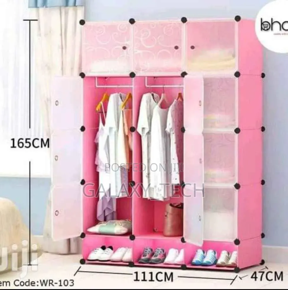 3 Column Plastic Wardrobes