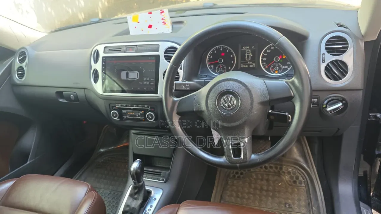 Volkswagen Tiguan 2012 Black