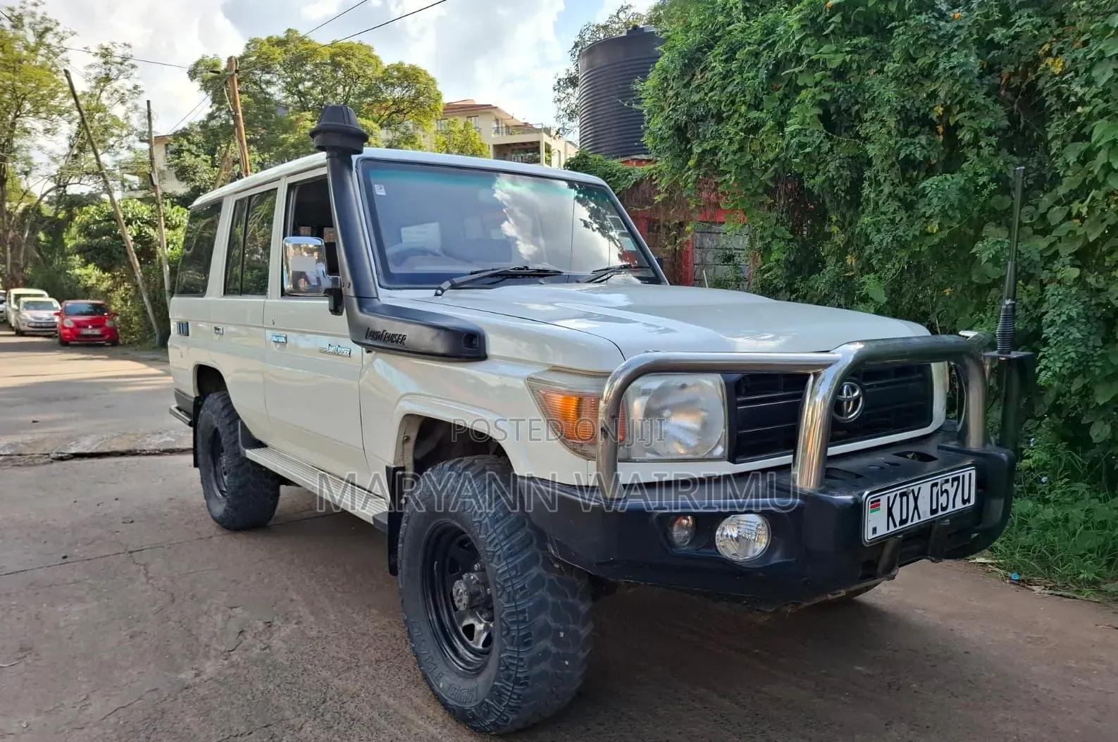 Toyota Land Cruiser 2013 White