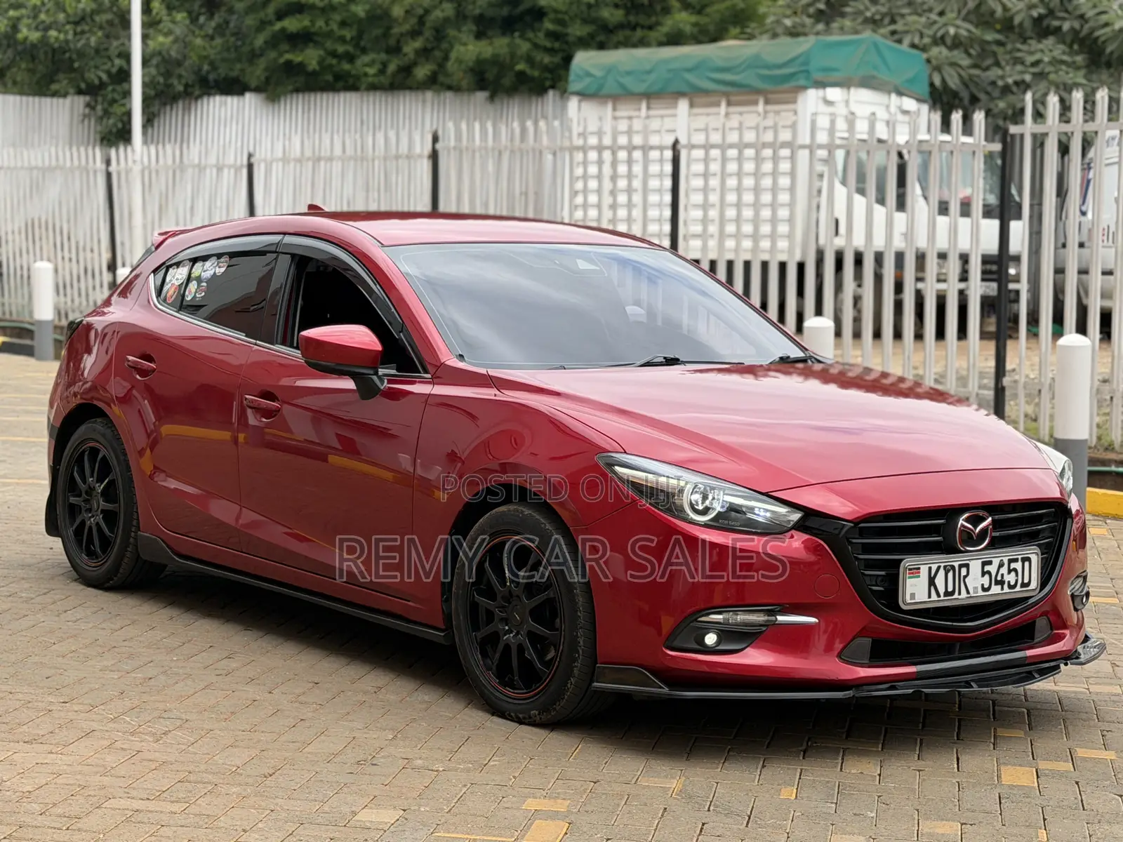 Mazda Axela 2017 Red