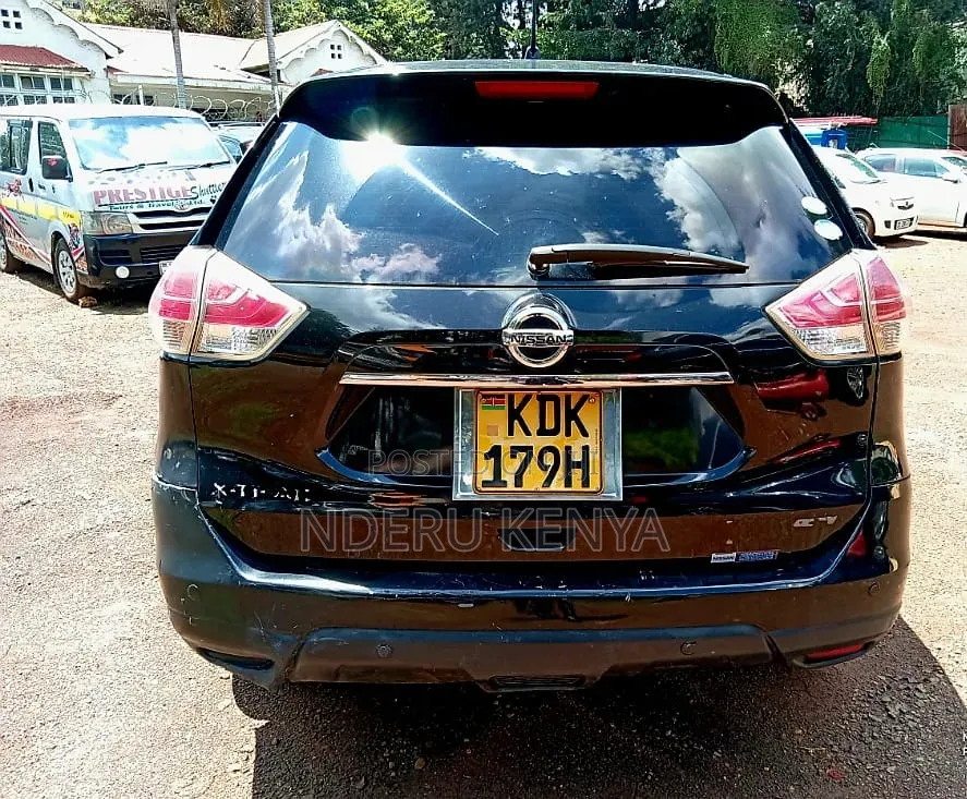 Nissan X-Trail 2.0 Petrol FWD 2015 Black