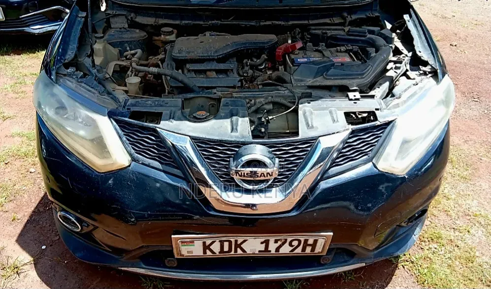 Nissan X-Trail 2.0 Petrol FWD 2015 Black