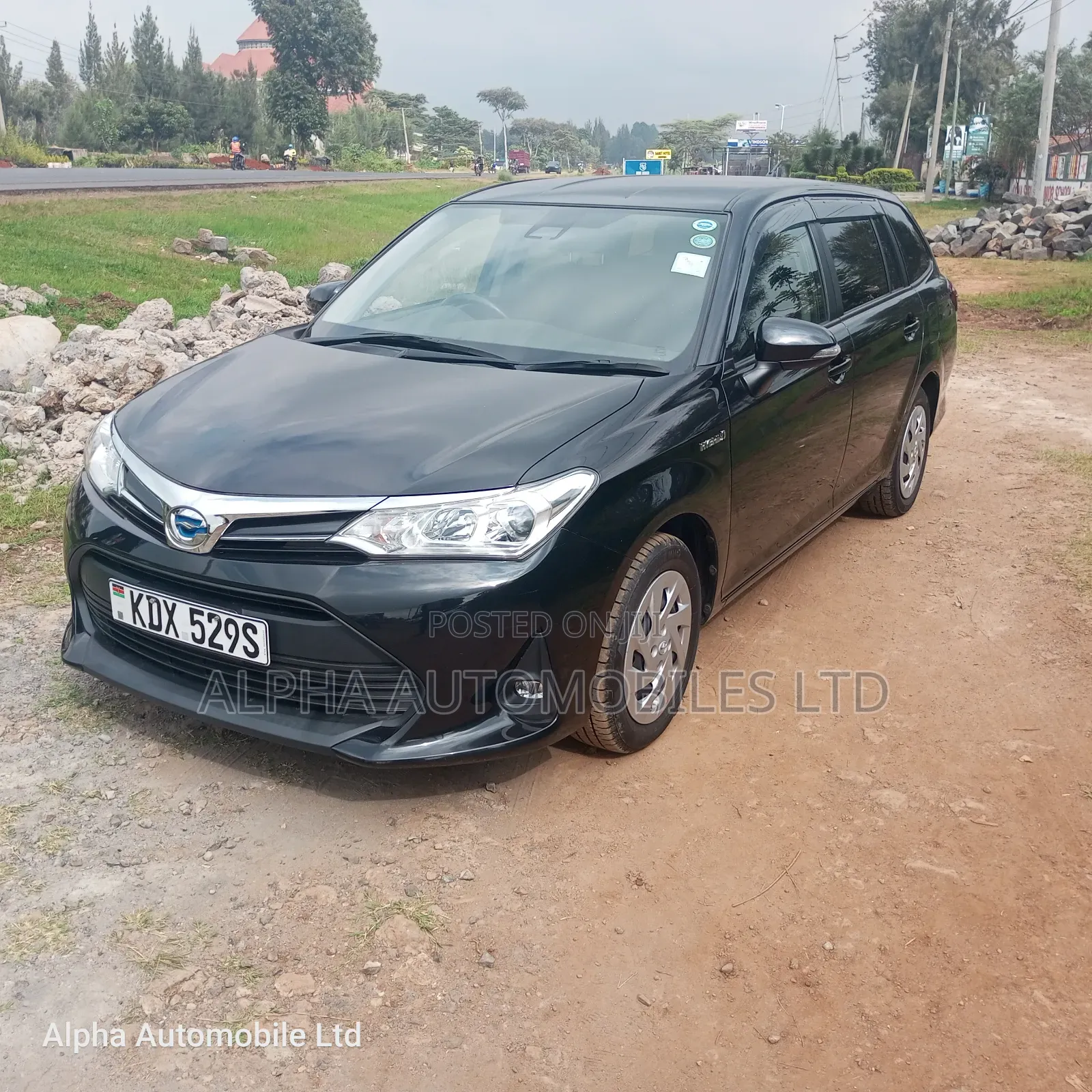 Toyota Corolla Fielder 1.5 Petrol AWD 2019 White
