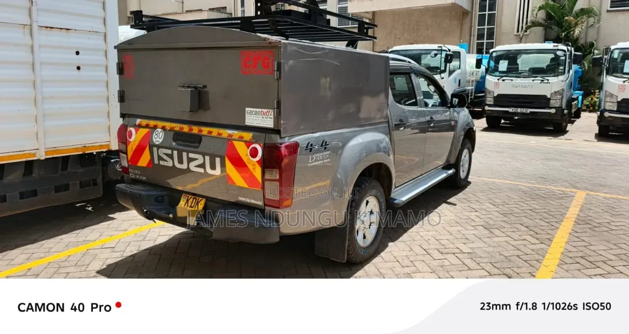 Isuzu D-MAX 2022 Gold