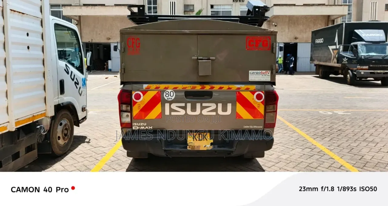 Isuzu D-MAX 2022 Gold