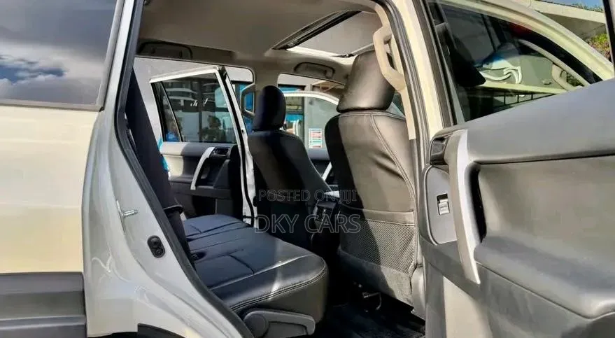 Toyota Land Cruiser Prado 2020 Pearl