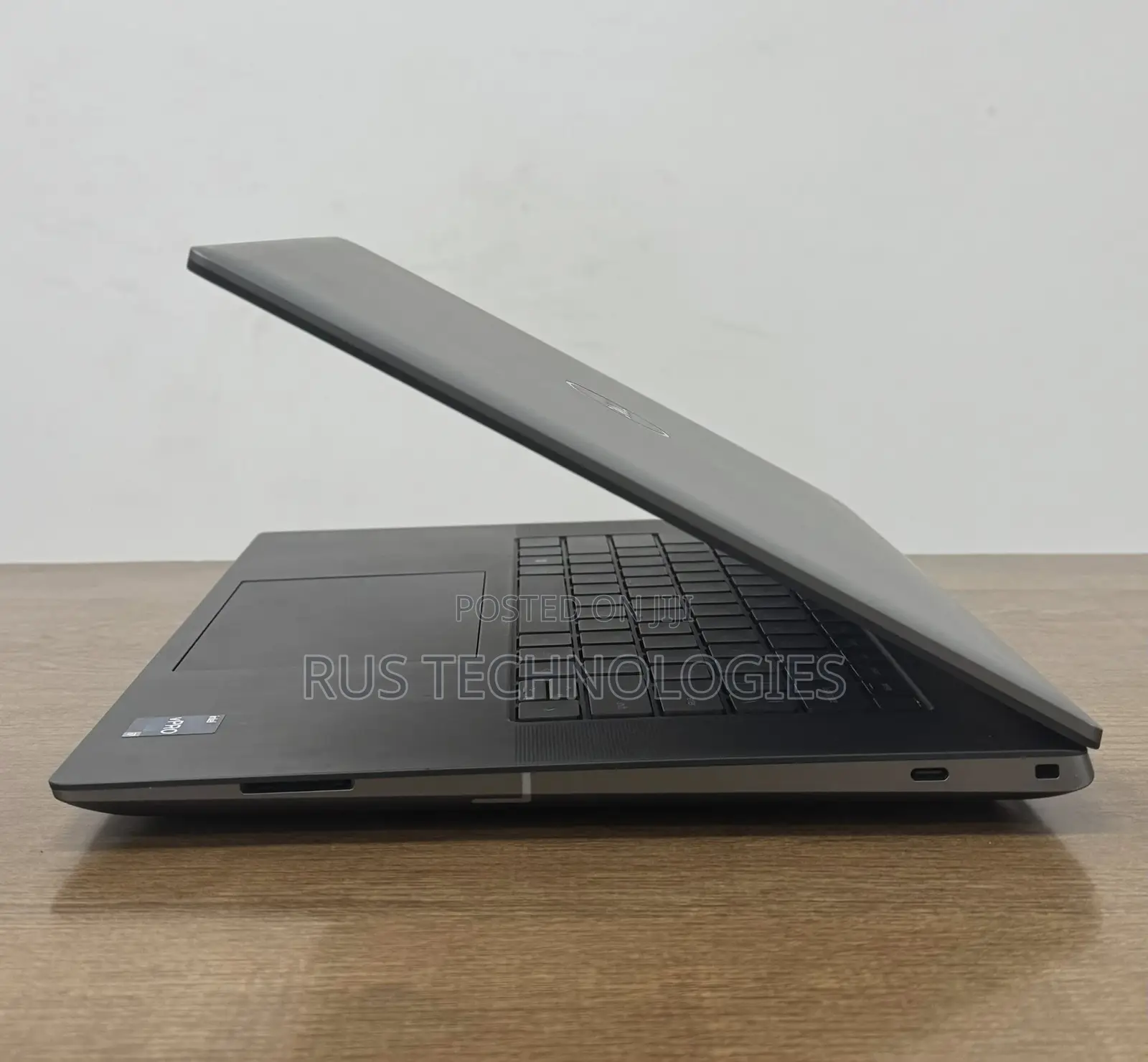 Laptop Dell Precision 5680 64GB Intel Core i7 SSD 512GB