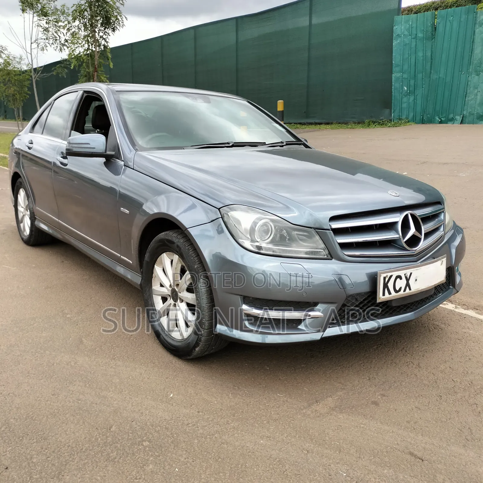 Mercedes-Benz C180 2012 Gray