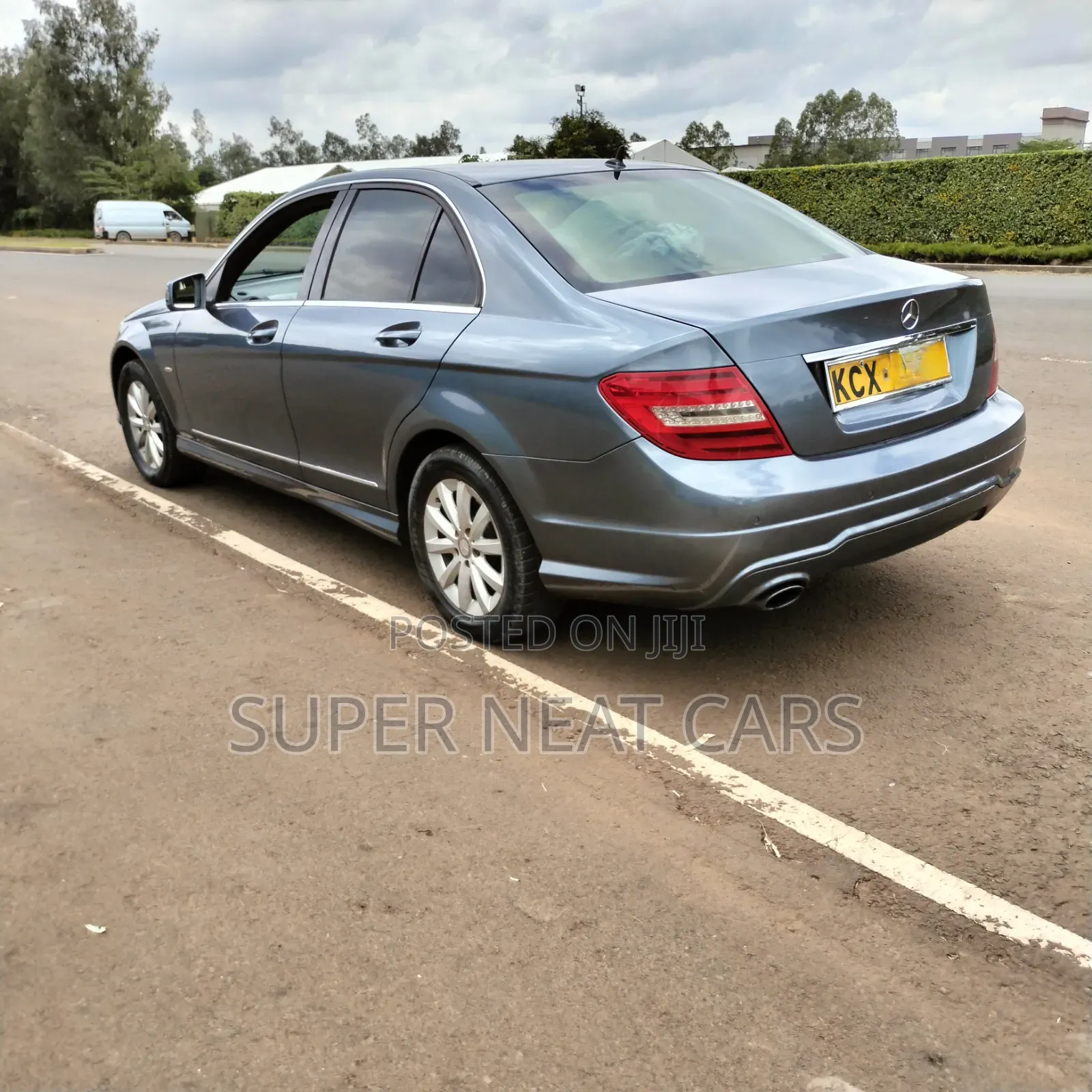 Mercedes-Benz C180 2012 Gray