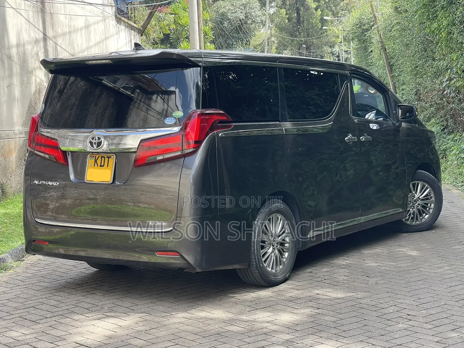 Toyota Alphard 2018 Gray
